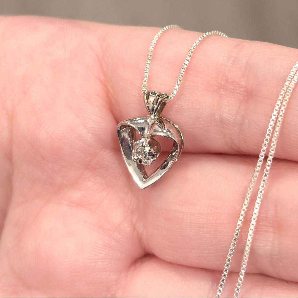 Vintage 14K White Gold Diamond Heart Pendant Necklace: Dainty Illusion Setting - Picture 7 of 12